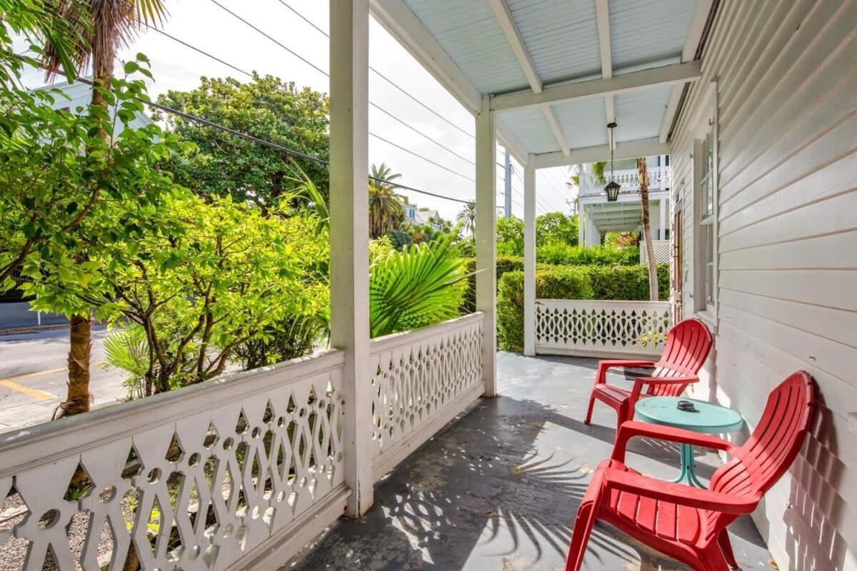 Bananas Foster Guesthouse Key West Bagian luar foto