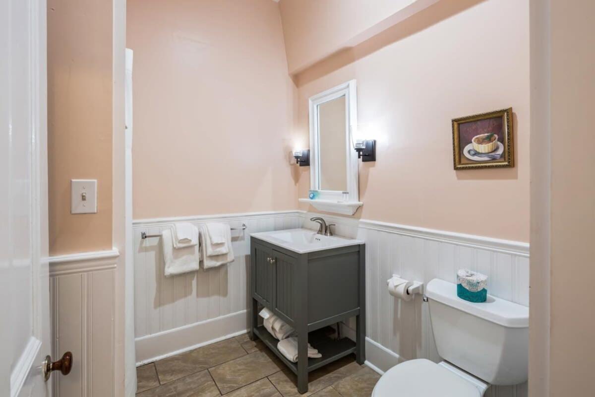 Bananas Foster Guesthouse Key West Bagian luar foto