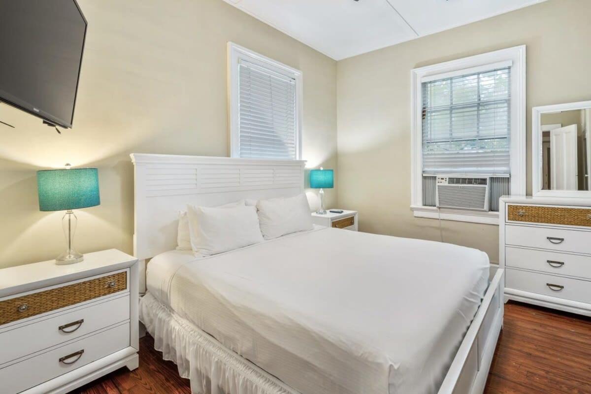 Bananas Foster Guesthouse Key West Bagian luar foto